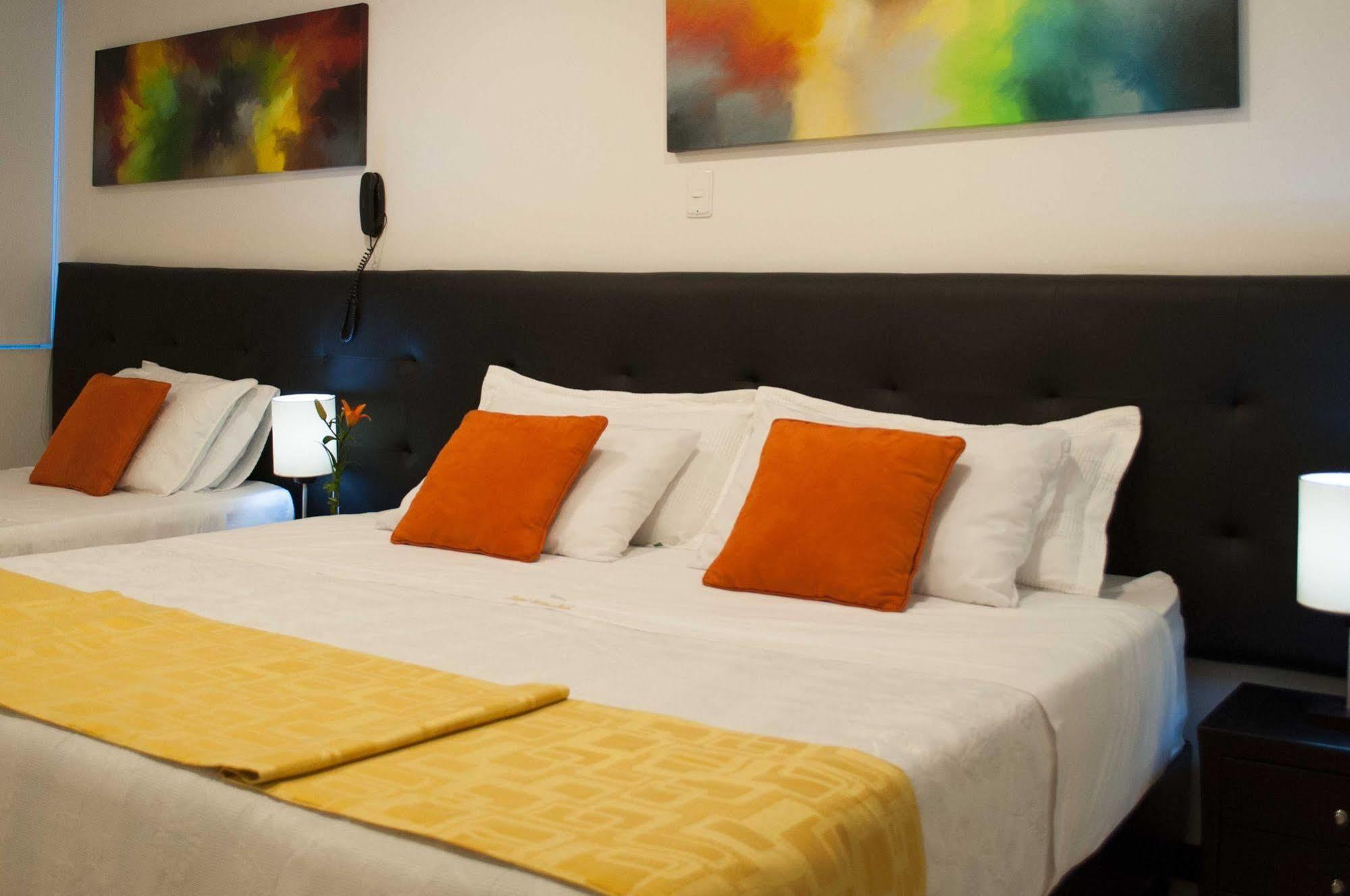 Hotel Ferias Park Богота Экстерьер фото